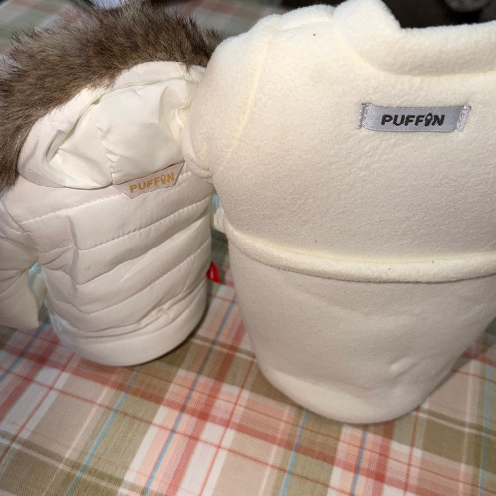 Stylish Cream and White PUFFIN DRINKWEAR BEVERAGE COOLER THE Pahka Jacket & Robe - Picture 5 of 7